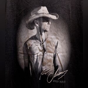 2015 OFFICIAL KENNY CHESNEY - THE BIG REVIVAL TOUR TEE - XL